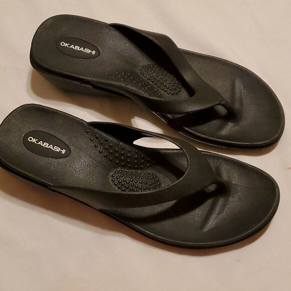 OKABASHI 2" heel flip flops size M/L. NWOB - Picture 2 of 8